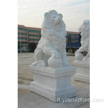 Dimensione di vita permanente di scultura di marmo bianca del leone